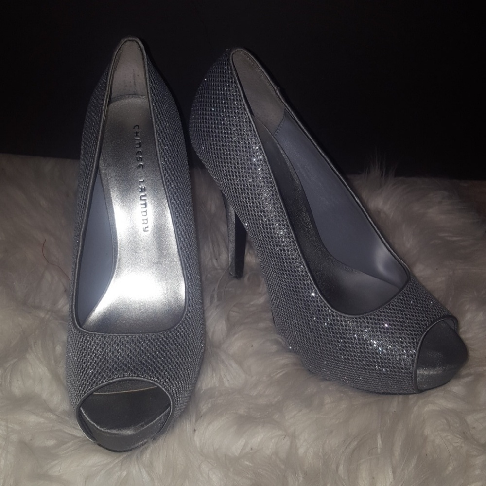 Women's Silver Platform Pumps